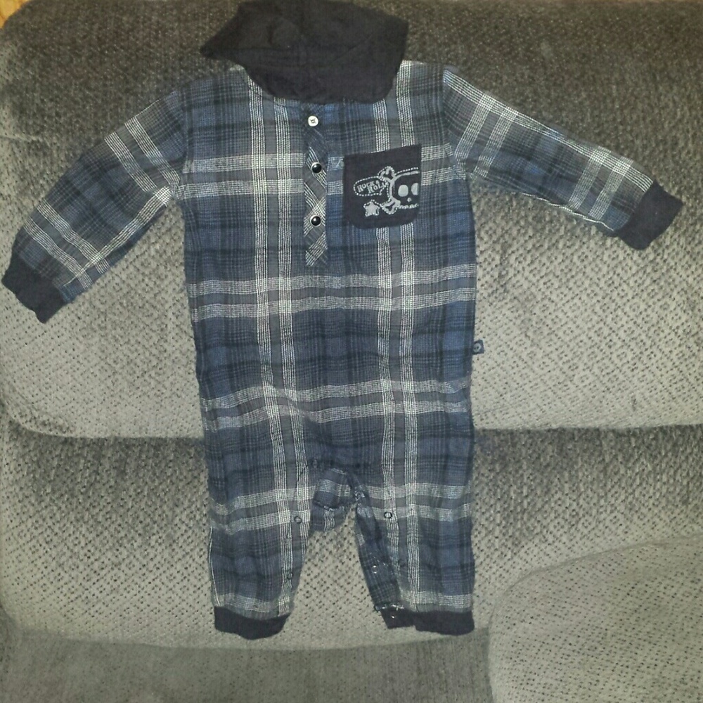 Really cute! Hooded, One piece outfit.